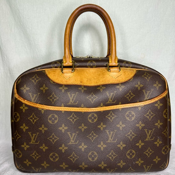 Louis Vuitton Handbags - 𝑳𝒐𝒖𝒊𝒔 𝑽𝒖𝒊𝒕𝒕𝒐𝒏 𝑴𝒐𝒏𝒐𝒈𝒓𝒂𝒎 𝑫𝒆𝒂𝒖𝒗𝒊𝒍𝒍𝒆